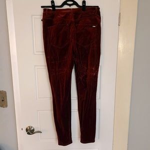 MASSIMO DUTTI Mid-Rise Velvet Skinny Trouser (size US 10)
